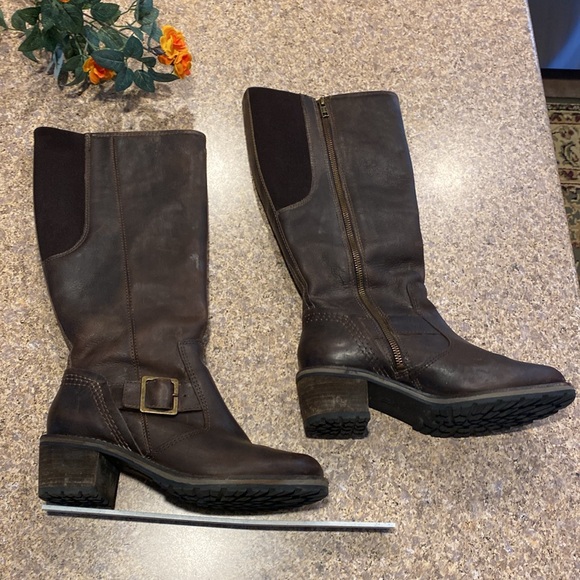 L.L. Bean Tall WIDE Heeled Boots Leather 7W(D) IMPERFECTIONS/FLAWS Brown - Picture 5 of 17